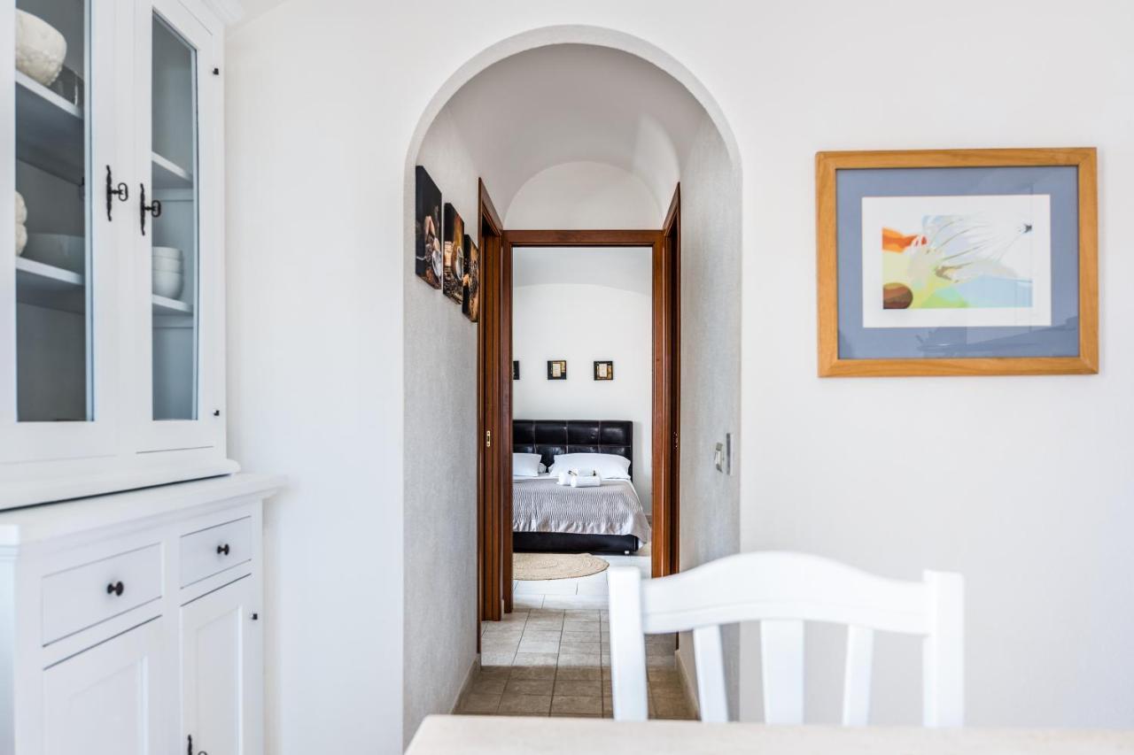 Domo Mea Terra E Domo Mea Chelu - Comfort Nel Centro Storico Di Orosei Exteriör bild